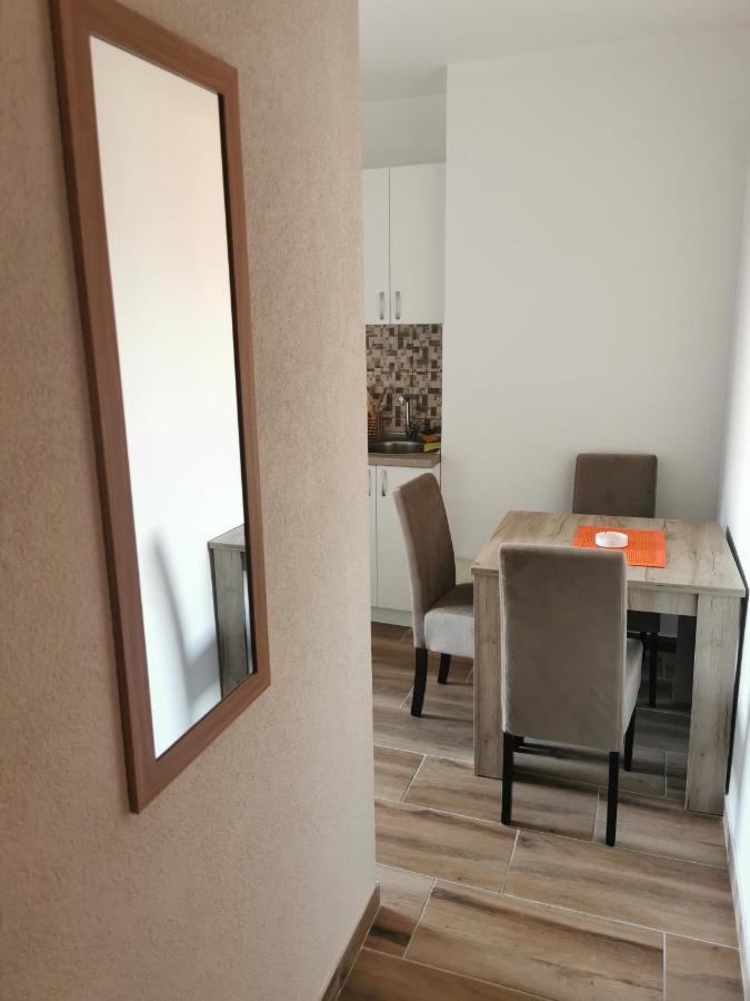 Apartmani Manila, Vauceri, Terme-Popust, Akva Park-Popust, Garazno Mesto วรินรัชกา บานยา ภายนอก รูปภาพ