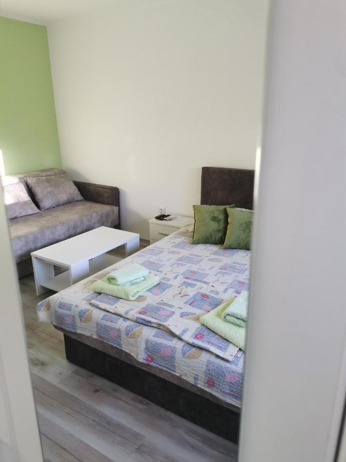 Apartmani Manila, Vauceri, Terme-Popust, Akva Park-Popust, Garazno Mesto วรินรัชกา บานยา ภายนอก รูปภาพ